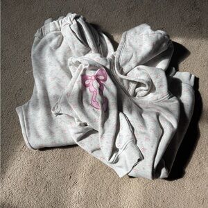 Cozy Gray Sweat Set with Pink Bow